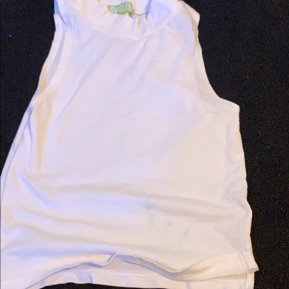 sleeve less shirt